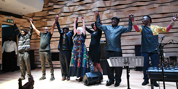 Vusi Mahlasela Concert 4 with co performers 600x300